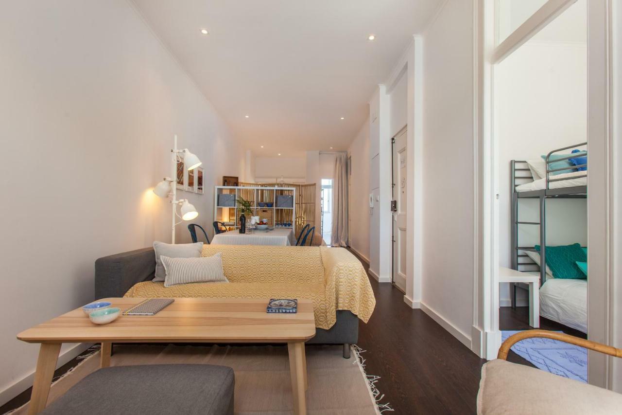 Typical Light Filled Graca Apt W Ac, By Timecooler Lisboa المظهر الخارجي الصورة