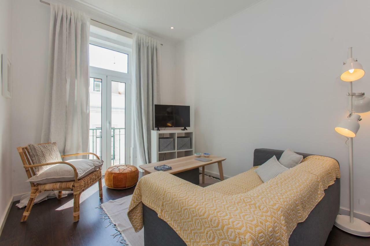 Typical Light Filled Graca Apt W Ac, By Timecooler Lisboa المظهر الخارجي الصورة